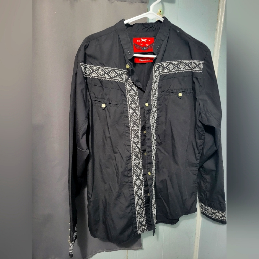 Black dress-up shirt with shirt shiny design.